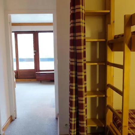 Renove Avec Balcon En Bord De Pistes, Le Lac, Orientation Sud, 4 Pers. - Fr-1-502-496 Apartment *